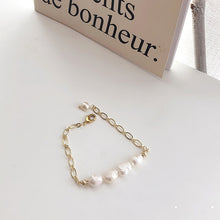 Load image into Gallery viewer, HUANZHI 2019 New Baroque Irregular Imitation Pearls Gold Metal Link Chain Bracelets for Women Girl Summer Party Jewelry