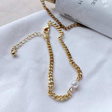 Load image into Gallery viewer, HUANZHI 2019 New Baroque Irregular Imitation Pearls Gold Metal Link Chain Bracelets for Women Girl Summer Party Jewelry